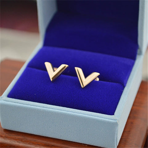Image of Europe V Letter Triangle Earrings - Rosecolor