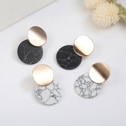 Image of Round Stud Earrings Black Stone Earrings - Rosecolor
