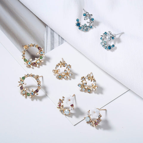 Image of Small Flower Stud Earrings - Rosecolor