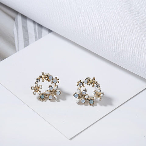 Image of Small Flower Stud Earrings - Rosecolor